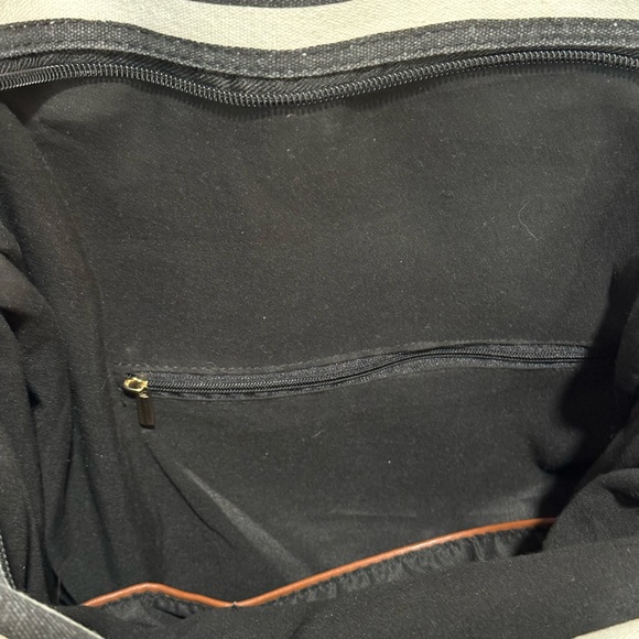True Born charcoal and white striped canvas duffle bag / gym bag / carry-on. - Picture 10 of 10